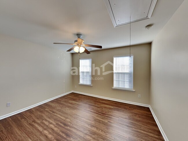 Building Photo - 105 Riverfront Pky