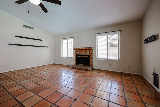 Building Photo - MOVE IN SPECIALS-Stunning 4 BR, 2 BA with ...