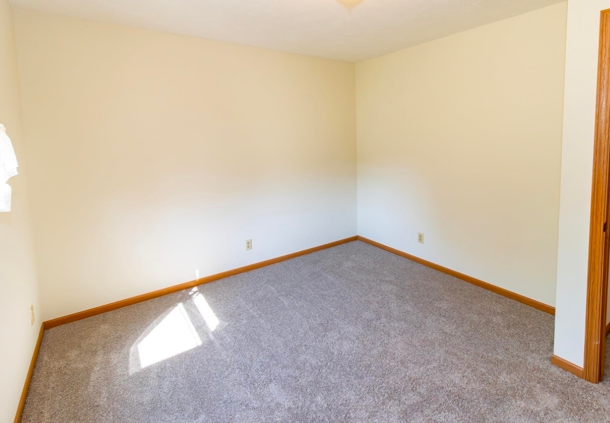 Building Photo - 1816 Davcohn Ave