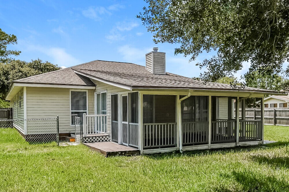 Building Photo - 1755 Farm Way