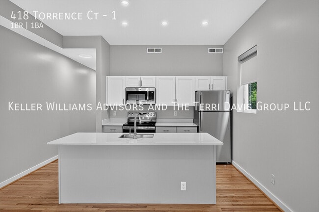 Building Photo - 418 Torrence Ct