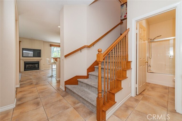 Building Photo - 37 Olivewood
