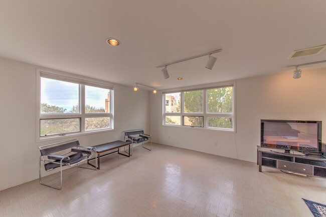 Building Photo - SANDIA HEIGHTS EXECUTIVE RENTAL 2+Story 3B...