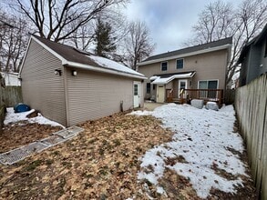 Building Photo - 103 Luton Ave SE