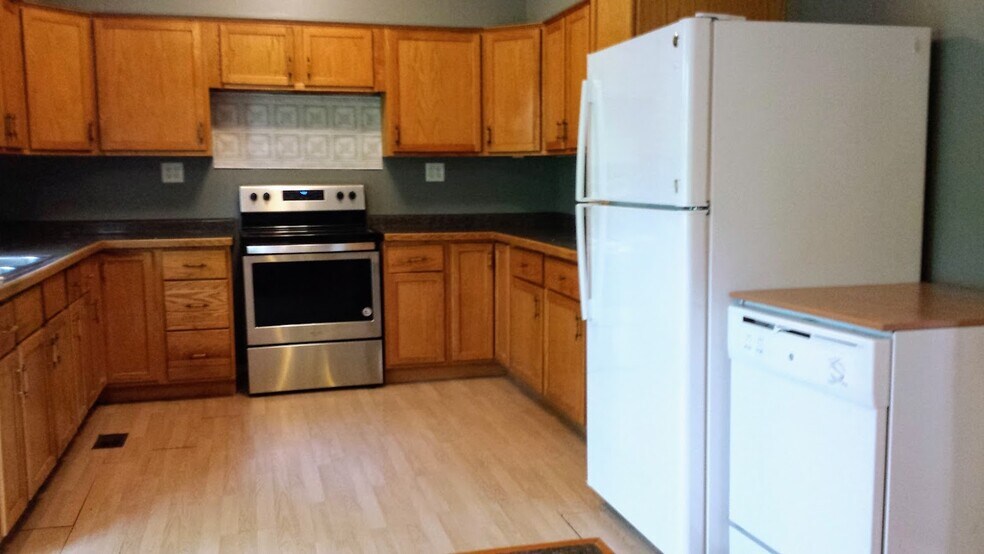 Building Photo - 137 George St