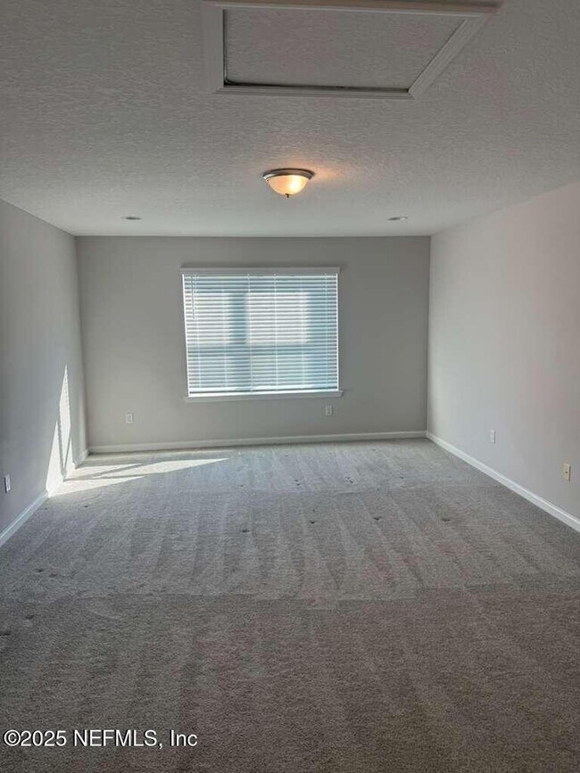 Building Photo - 101 Ness Cir