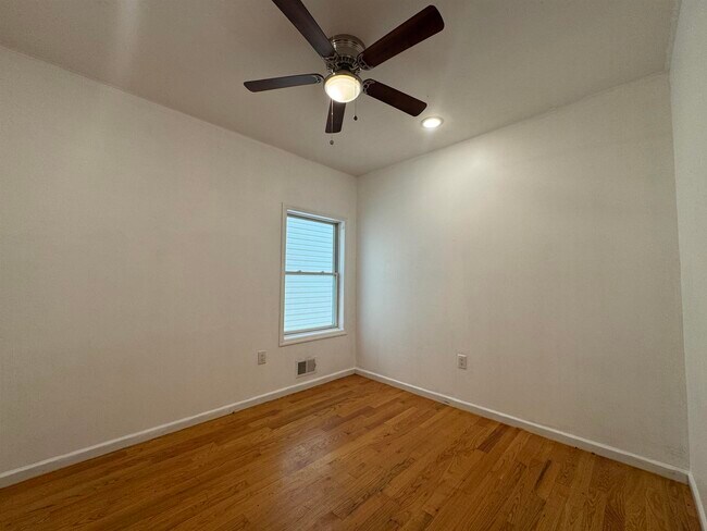 Building Photo - 58 Bostwick Ave
