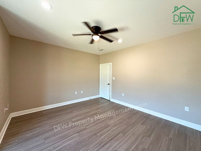Building Photo - 3 Bed / 2.5 Bath in Wylie — 2 Car Garage, Fenced Yard, Available Now