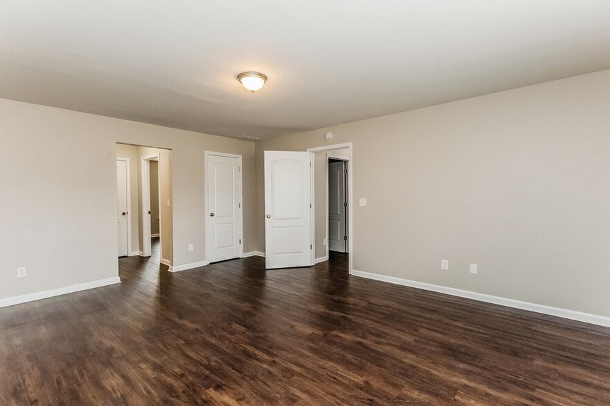 Building Photo - 5065 Landover Way