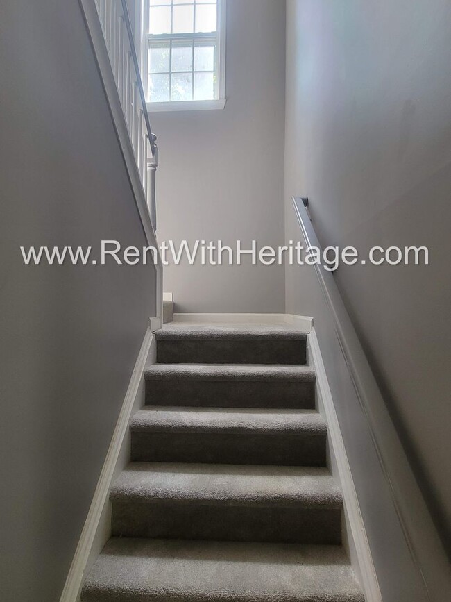 Building Photo - GORGEOUS HOME IN POPULAR HIGHLANDS AT CREE...