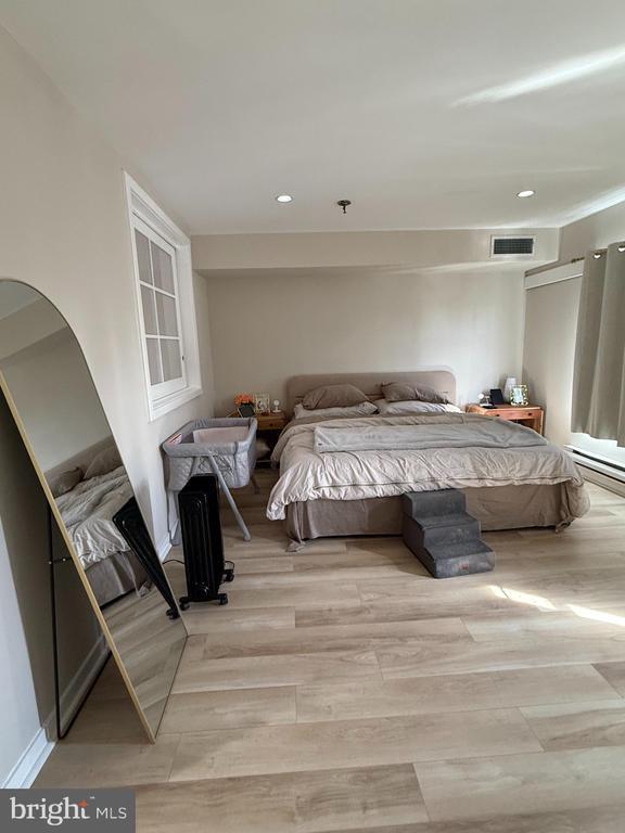 Building Photo - 7 N Christopher Columbus Blvd