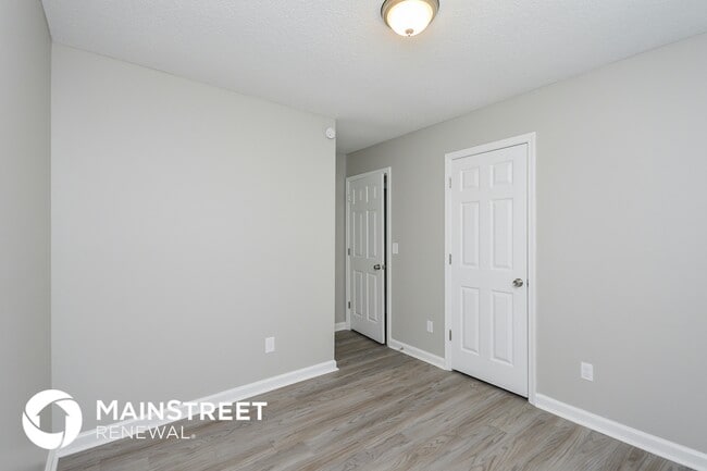 Building Photo - 592 Pinnacle Point