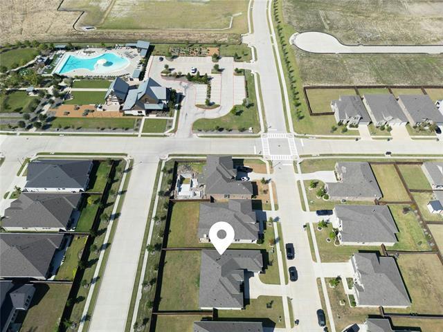 Building Photo - 708 Lemmon Ln