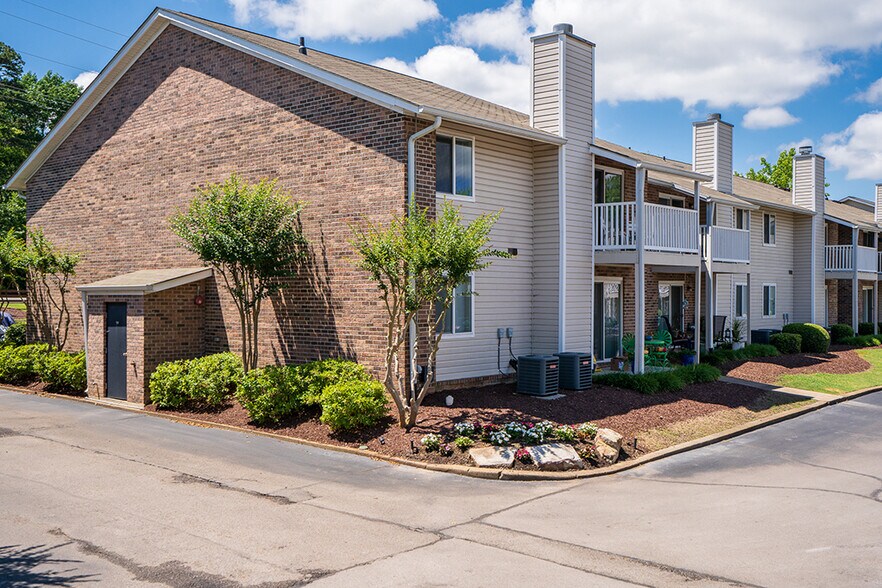Villas at Oak Crest 7255 Lee Hwy Chattanooga TN 37421 Apartment Finder