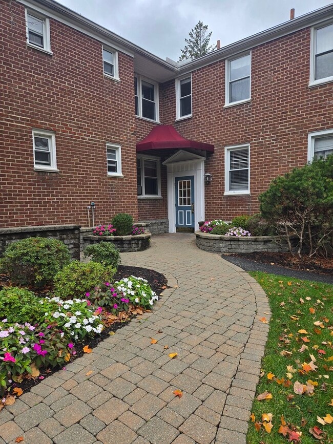 Primary Photo - Bryant Gardens