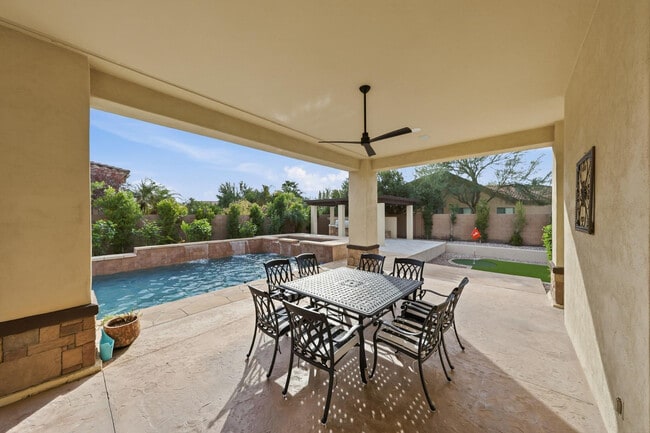 Building Photo - 6570 S Bogle Ave