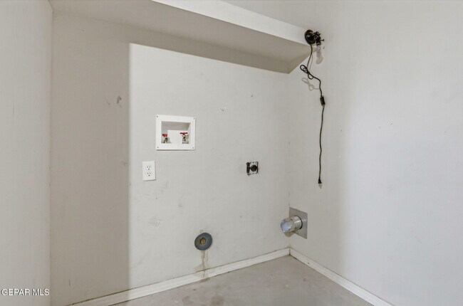 Building Photo - 712 Paseo De Suerte Dr