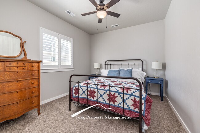 Building Photo - 18272 N Wild Goose Ave