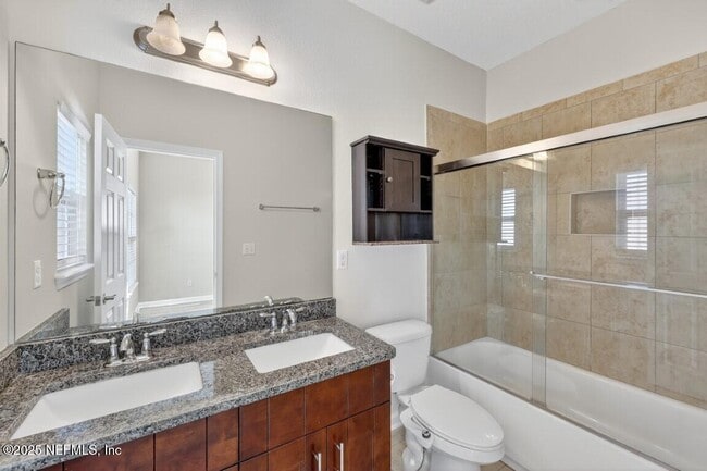 Building Photo - 11274 Estancia Villa Cir