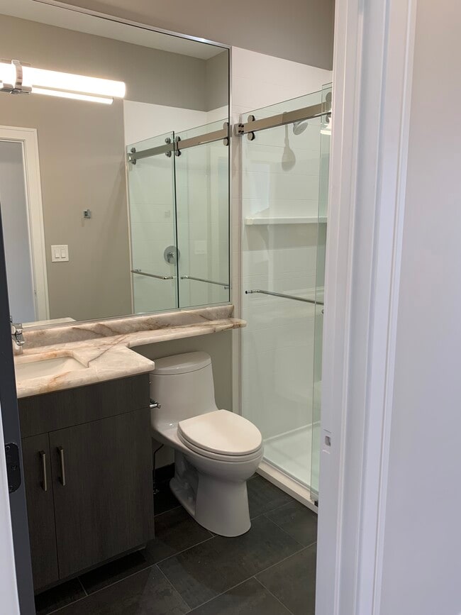 Bathroom (typical) - 1100 W Polk St
