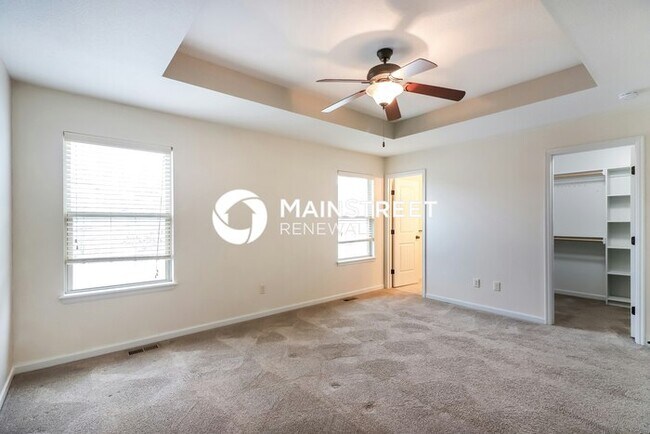 Building Photo - 4 Bedroom Pet-Friendly Home in Raymore, MO...