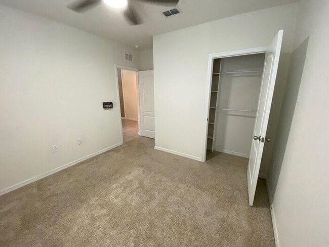 Building Photo - 4/2 Home in Haines City