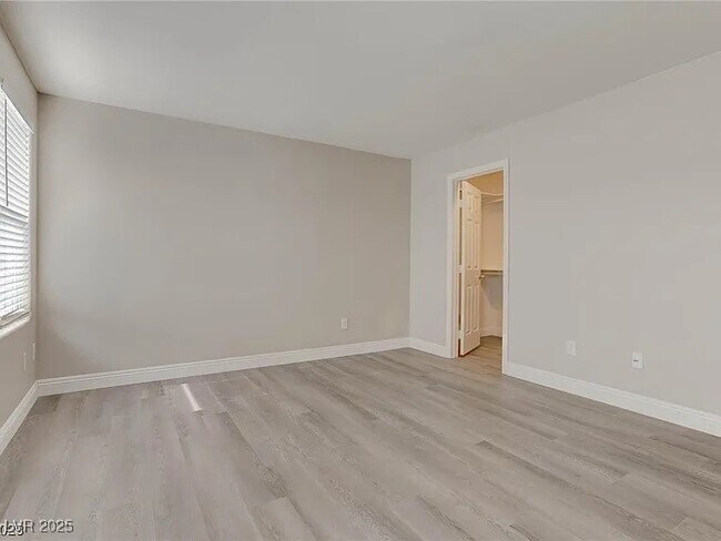 Building Photo - 7021 Town Forest Ave