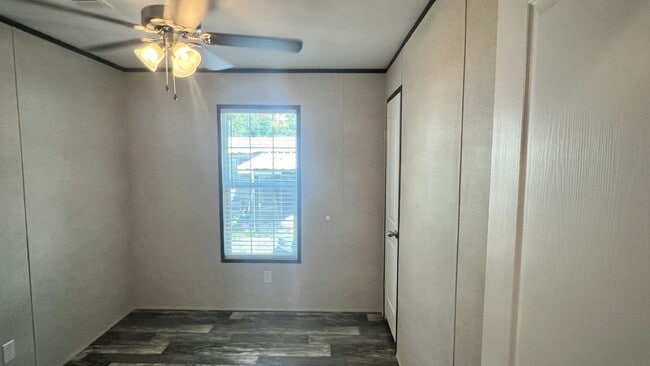 Building Photo - 96 Tower Manor Cir E