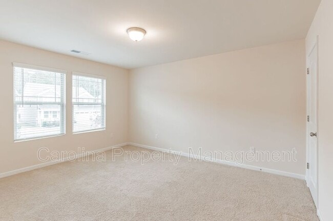 Building Photo - 15226 Red Canoe Way