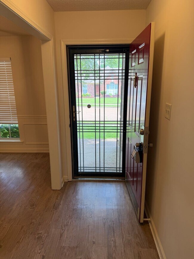 Building Photo - 3 BR/2BA | Newly Renovated Single Family Home |Attached garage  | Fenced  backyard | In Cordova!