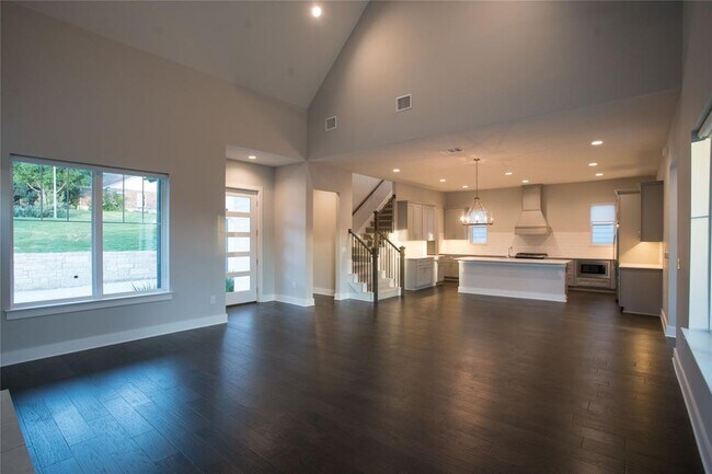 Building Photo - 3018 Sunridge Dr