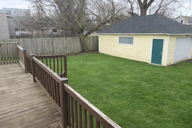 Building Photo - 217 Seward Ave NW