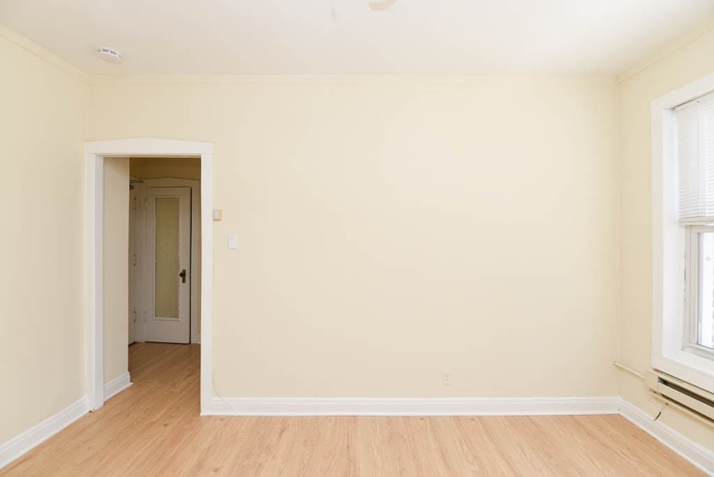 Building Photo - 457 W Melrose St