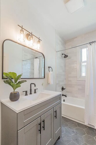 hallway bathroom - 2403 Bailey Ave