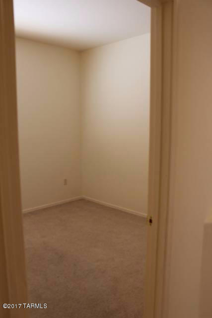 Building Photo - 5490 N Little River Ln