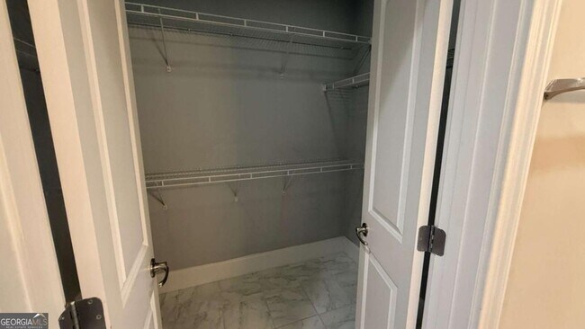 Building Photo - 2277/2255 Peachtree Rd NE