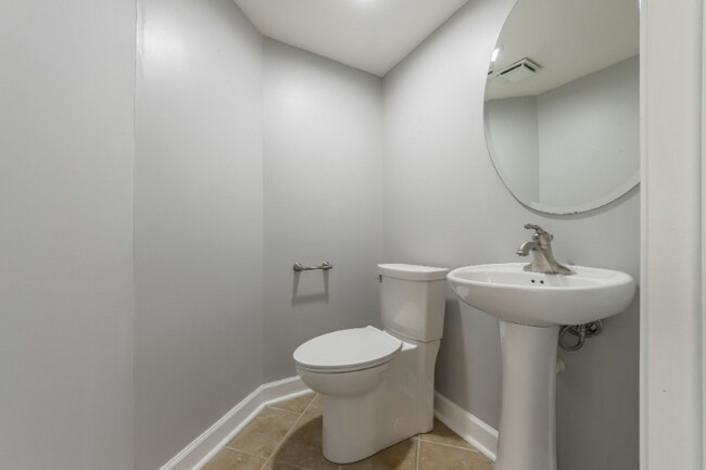 Building Photo - 600 Admiral Blvd