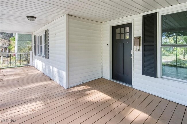 Building Photo - 138 Court St