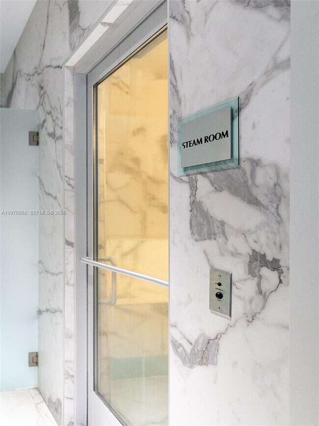 Building Photo - 90 SW 3rd St