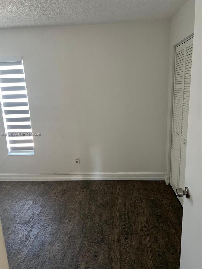 Building Photo - 50 Antilla Ave