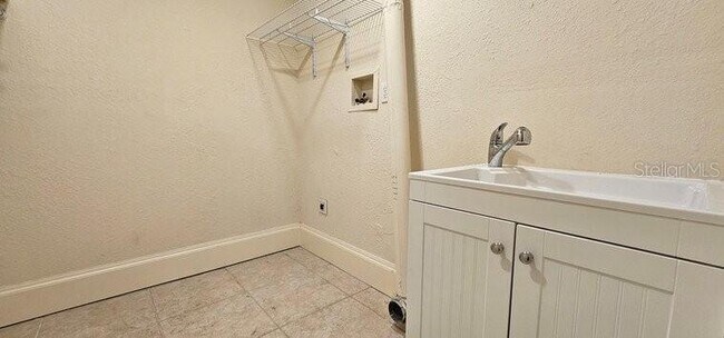 Building Photo - 2871 Coral Way