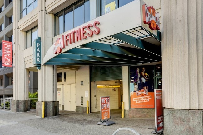 Building Photo - 300 3rd St