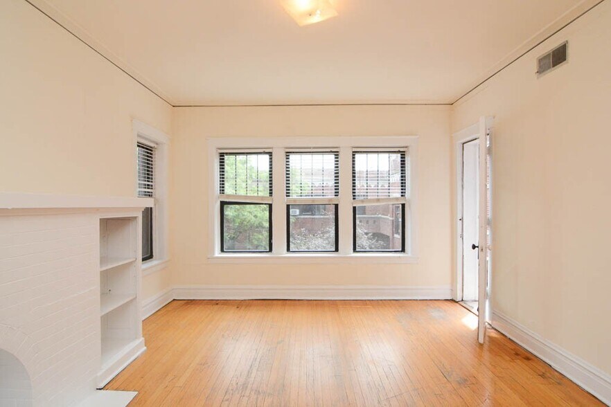 Building Photo - 2524 N Kedzie Blvd