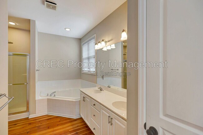 Building Photo - 1071 Barfield St