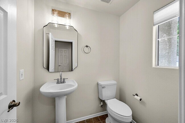 Building Photo - 8755 W Firecracker Ct