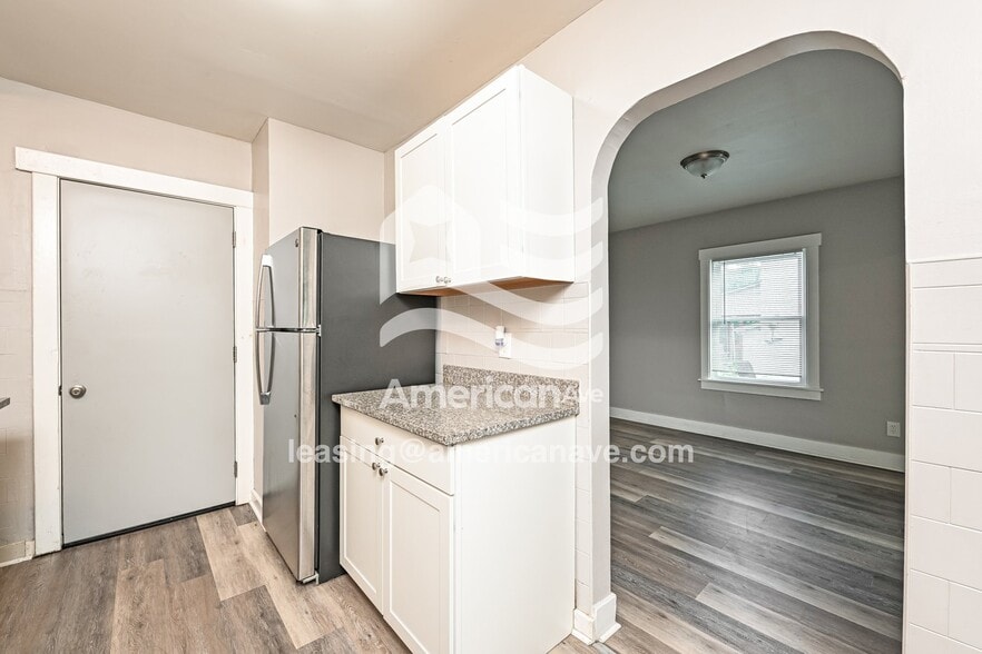 Building Photo - 1610 McMinn St
