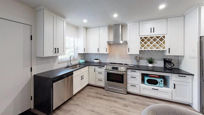 Building Photo - 1912 Morrill St