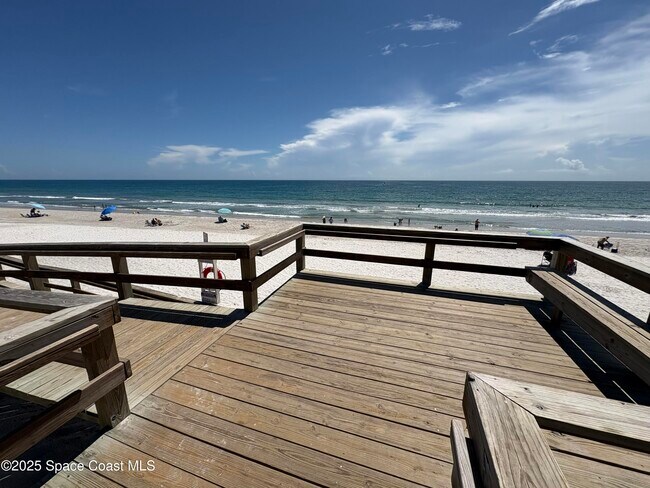 Building Photo - 77 Montecito Dr
