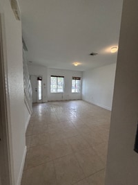 Building Photo - 2816 SW 83rd Ave