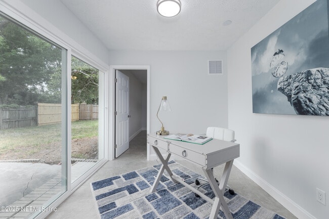 Building Photo - 7869 Jolliet Dr